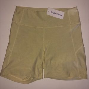 Outdoor Voices Warmup Short— Dandelion